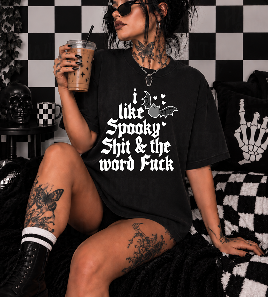 I Like Spooky Things TEE
