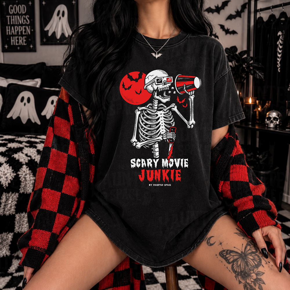 Scary movie junkie TEE