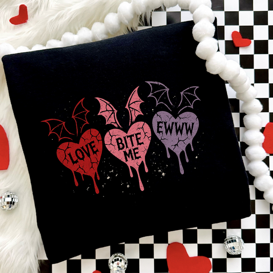 Bat Hearts TEE